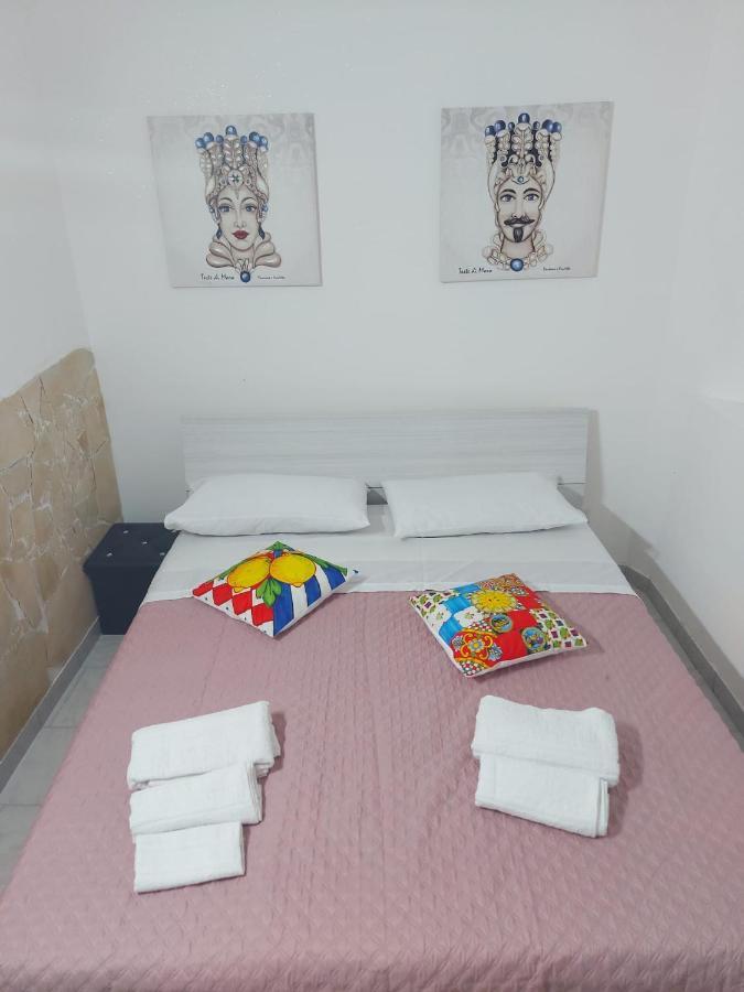 Apartment Teste Di Moro Catania